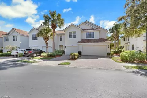 1180 Oxford Ln, Naples, FL 34105