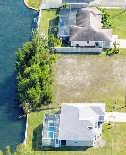 623 SW 22nd Ter, Cape Coral, FL 33991