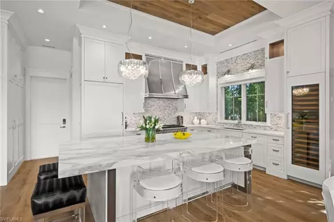 Kitchen - 770 Park St, Naples, FL 34102 photo 4 of 6