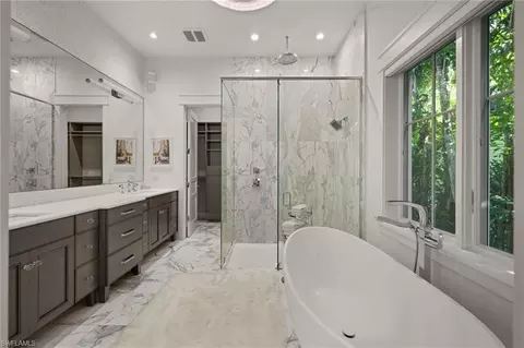Bath - 770 Park St, Naples, FL 34102 photo 2 of 5