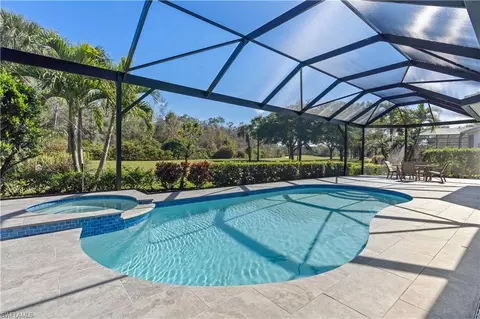 7834 Naples Heritage Dr, Naples, FL 34112