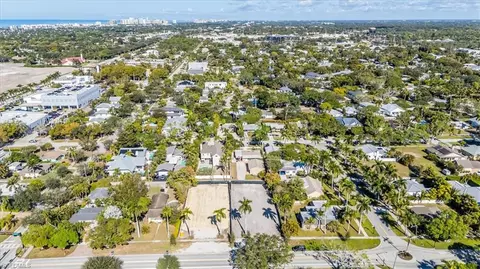 1075 7th Ave N, Naples, FL 34102 photo 5