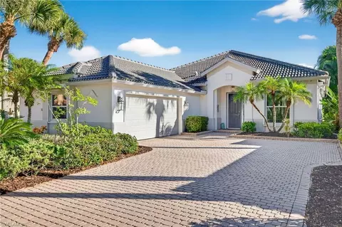 20823 Gleneagles Links Dr, Estero, FL 33928