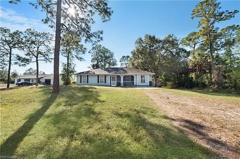 2910 6th Ave SE, Naples, FL 34117