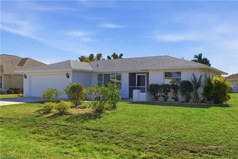 808 SE 32nd Ter, Cape Coral, FL 33904