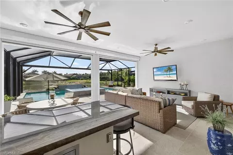 15144 Pescara St, Naples, FL 34114