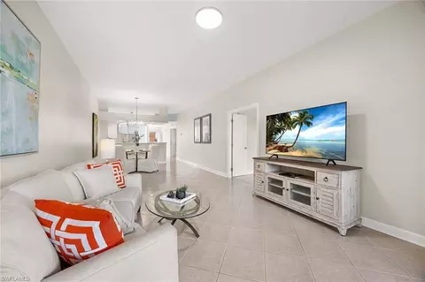 6830 Beach Resort Dr #15, Naples, FL 34114
