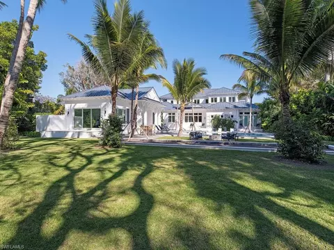 Exterior - 225 4th Ave N, Naples, FL 34102 photo 14 of 14