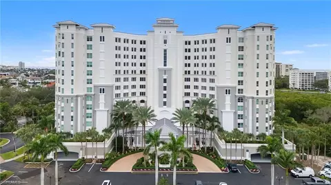 300 Dunes Blvd #901, Naples, FL 34110