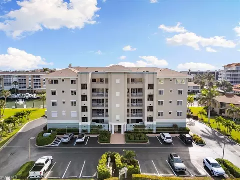 907 Panama Ct #204, Marco Island, FL 34145