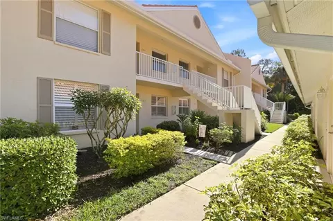 289 Robin Hood Cir #101, Naples, FL 34104