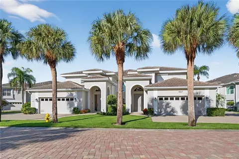 1867 Seville Blvd #422, Naples, FL 34109
