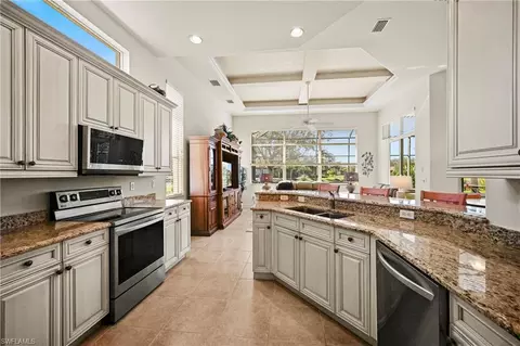 12592 Grandezza Cir, Estero, FL 33928 photo 4