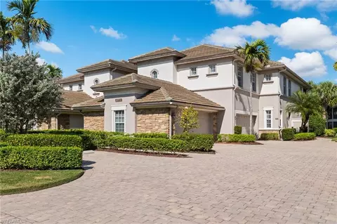 8775 Coastline Ct #102, Naples, FL 34120