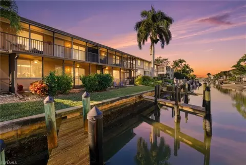 1519 Chesapeake Ave #B-5, Naples, FL 34102