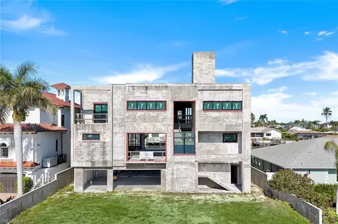 415 Seabee Ave, Naples, FL 34108