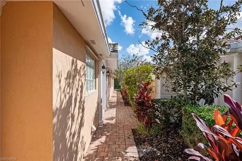 28281 Islet Trl, Bonita Springs, FL 34135