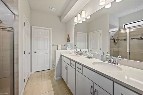 Bath - 19511 Deming Ln, Estero, FL 33928 photo 1 of 3