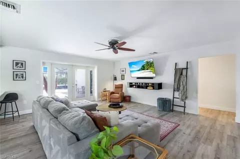 79 Constitution Dr, Naples, FL 34112