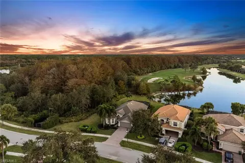 11828 Bramble Ct, Naples, FL 34120
