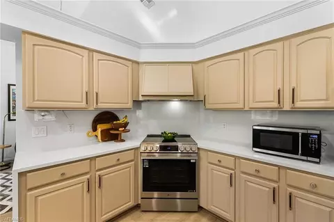 Kitchen - 3261 8th Ave SE, Naples, FL 34117 photo 7 of 8