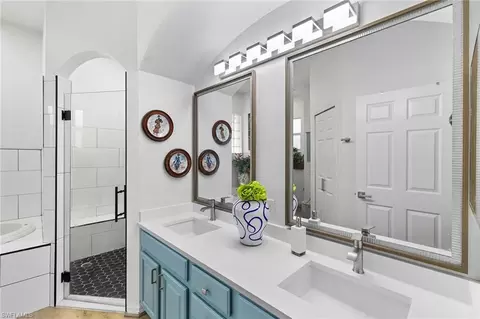 Bath - 3261 8th Ave SE, Naples, FL 34117 photo 1 of 3