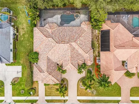 View/Area - 1733 Supreme Ct, Naples, FL 34110 photo 1 of 4
