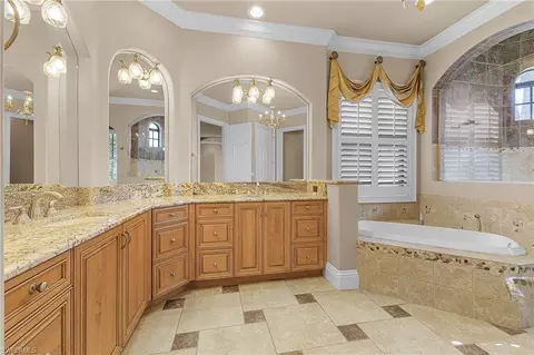 Bath - 1733 Supreme Ct, Naples, FL 34110 photo 2 of 5