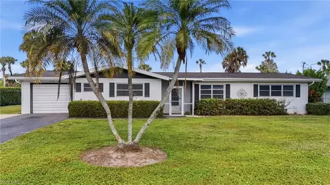 169 Viking Way, Naples, FL 34110