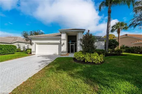 26421 Summer Greens Dr, Bonita Springs, FL 34135