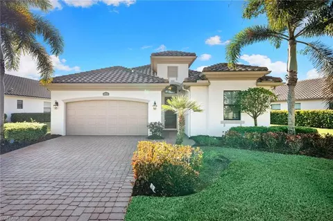 12518 Fenhurst Way, Naples, FL 34120