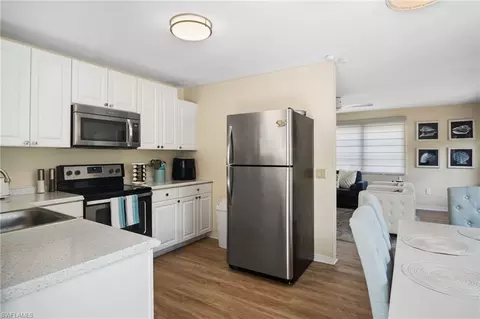 Kitchen - 1097 Sperling Ave, Naples, FL 34103 photo 5 of 5