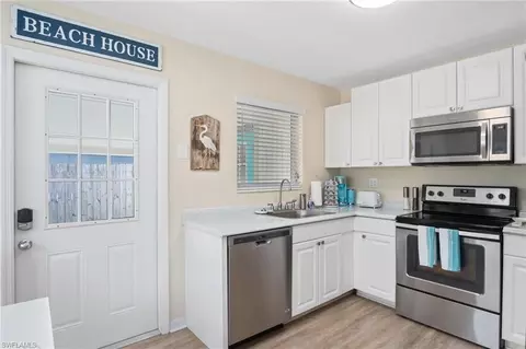 Kitchen - 1097 Sperling Ave, Naples, FL 34103 photo 1 of 5