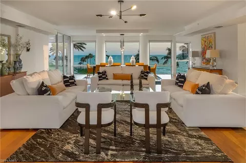 4601 Gulf Shore Blvd N #3, Naples, FL 34103