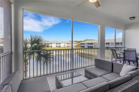 2647 Seychelles Cir #2205, Naples, FL 34112