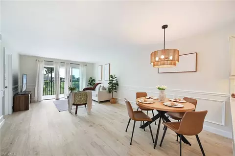 190 Pebble Beach Blvd #202, Naples, FL 34113