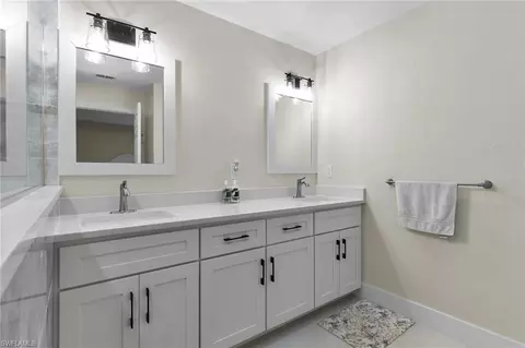Bath - 789 Coldstream Ct, Naples, FL 34104 photo 2 of 3