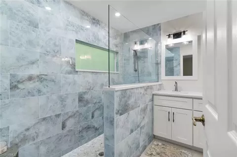 Bath - 789 Coldstream Ct, Naples, FL 34104 photo 1 of 3