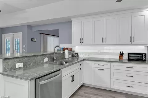 Kitchen - 789 Coldstream Ct, Naples, FL 34104 photo 3 of 4