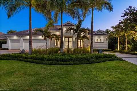 Exterior - 660 Wedge Dr, Naples, FL 34103 photo 4 of 6
