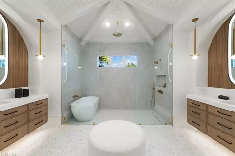Bath - 660 Wedge Dr, Naples, FL 34103 photo 1 of 3