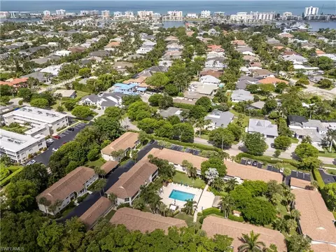 View/Area - 3200 Binnacle Dr #C1, Naples, FL 34103 photo 2 of 3