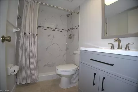 1733 Courtyard Way #204, Naples, FL 34112
