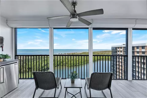 11 Bluebill Ave #1105, Naples, FL 34108