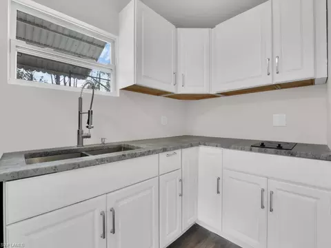 Kitchen - 2180 Della Dr, Naples, FL 34117 photo 3 of 3