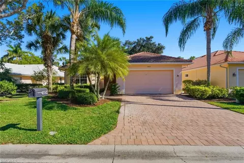 4854 Europa Dr, Naples, FL 34105