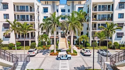 1111 Central Ave #207, Naples, FL 34102
