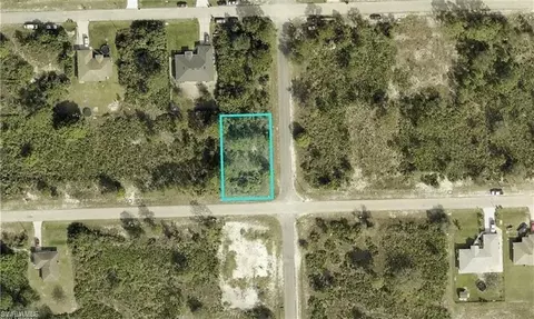 2700 49th St W, Lehigh Acres, FL 33971