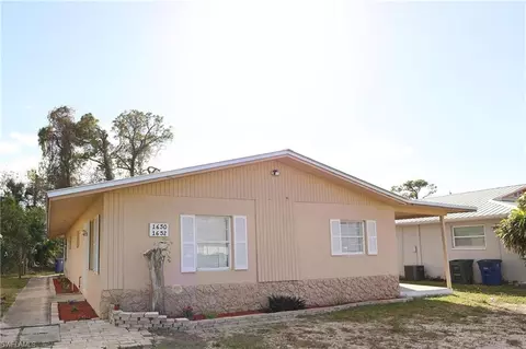 1652 Cypress Dr, Fort Myers, FL 33907