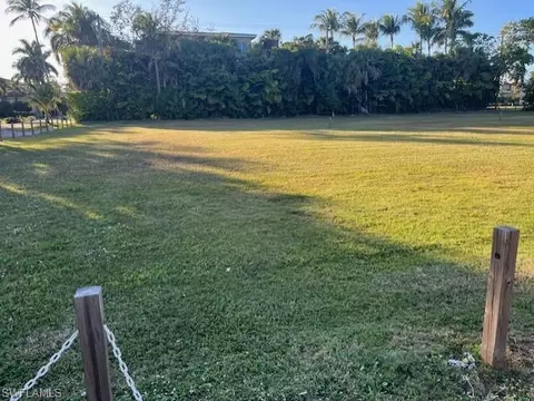 680 Park St, Naples, FL 34102 photo 6